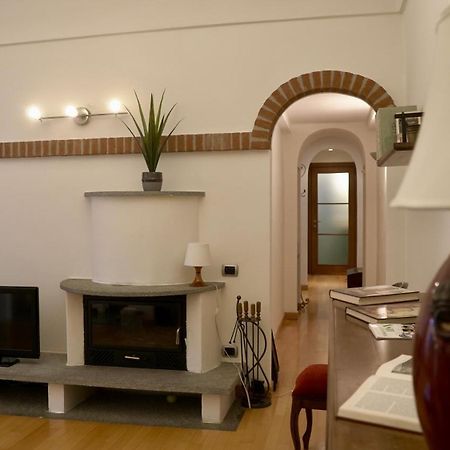 Апартаменты La Casa Di Anita Асти Экстерьер фото